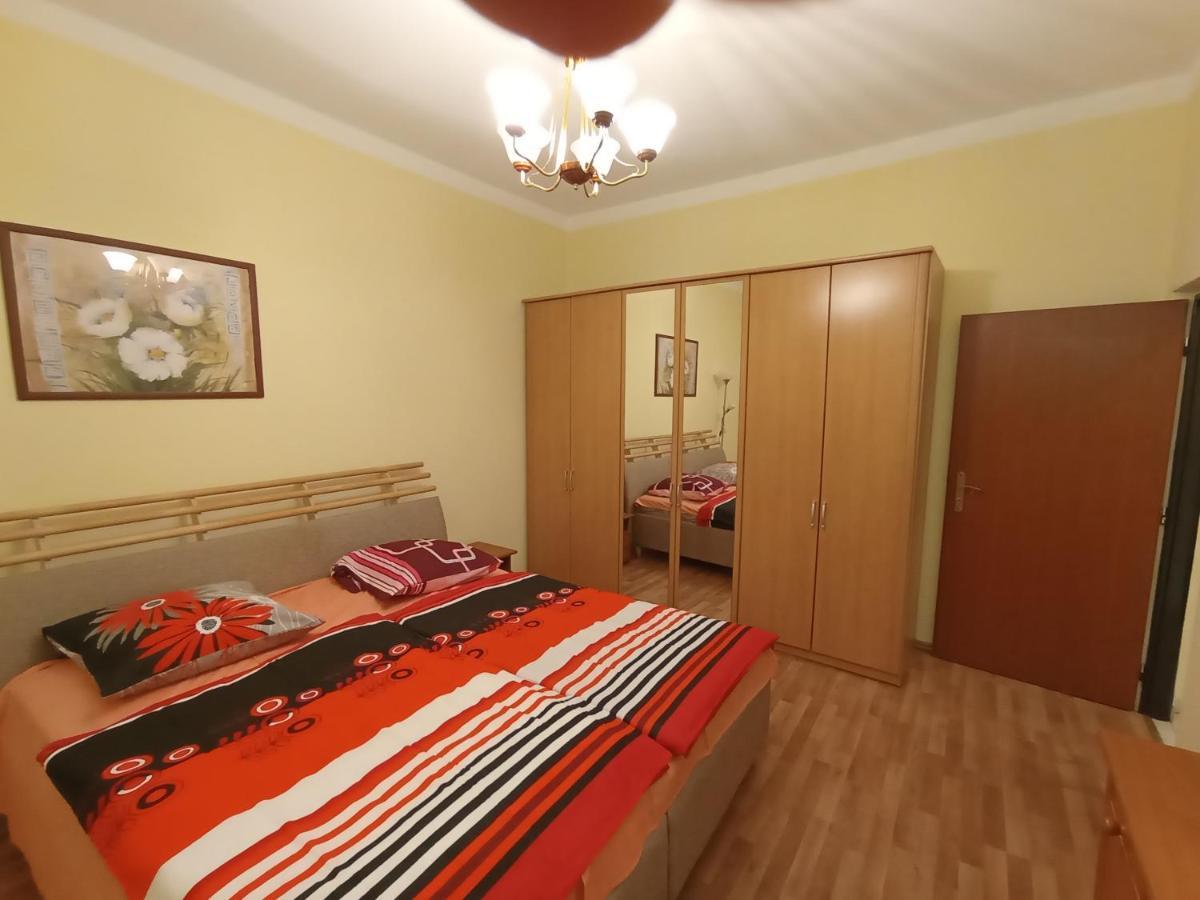 Apartments Captain Flint Prague Praga Exterior foto